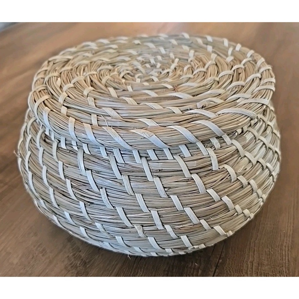 Vintage Woven Sweetgrass Handmade Round Bulbous Basket With Lid 7" Folk Art